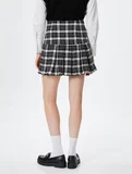 Tüvit Pileli Mini Etek Slim Fit