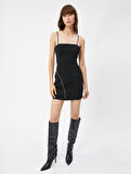 Mini Elbise İnce Askılı Bodycon Fermuar Aksesuar Detaylı