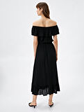 Midi Elbise Omzu Açık Fırfırlı Beli Püskül Detaylı