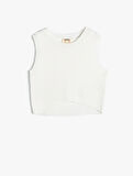 Kolsuz Crop Kazak Halter Yaka Dar Kalıp Asimetrik Kesim 