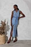 Buz Mavi Kuşaklı Yanları Yırtmaçlı Denim Elbise 