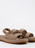 Vince Camuto Bej Kadın Deri Sandalet DUFFY