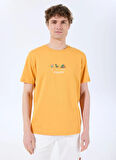 D5SM-TST3847 Turuncu Bisiklet Yaka Relaxed Baskılı Erkek T-Shirt
