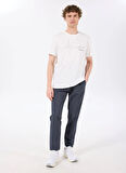 Discovery Expedition D5SM-TST3802 Beyaz Bisiklet Yaka Relaxed Baskılı Erkek T-Shirt