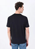 Mustang Bisiklet Yaka Baskılı Siyah Erkek T-Shirt M5SM-TST1287