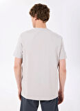 Discovery Expedition D5SM-TST3775 Gri Bisiklet Yaka Relaxed Baskılı Erkek T-Shirt