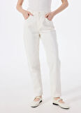Mustang Standart Bel Normal Paça Mom Fit Beyaz Kadın Denim Pantolon CHARLOTTE TAPERED-1011