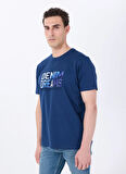 Mustang Bisiklet Yaka Baskılı Lacivert Erkek T-Shirt M5SM-TST1292