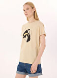 Limon Yuvarlak Yaka Baskılı Bej Kadın T-Shirt L5SL-TST5817