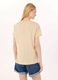 Limon Yuvarlak Yaka Baskılı Bej Kadın T-Shirt L5SL-TST5817