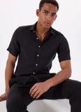 Mr. Mood Standart Düğmeli Yaka Siyah Erkek Gömlek MR SHORT SLEEVE