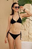 Üçgen Bağlamalı Bikini Takımı Siyah