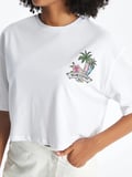 XSIDE Beyaz Bisiklet Yaka Baskılı Kısa Kollu Oversize Kadın Crop