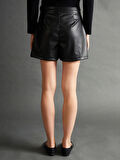 LCW Vision Siyah Beli Fermuarlı Deri Görünümlü Kadın Şort Etek