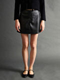 LCW Vision Siyah Beli Fermuarlı Deri Görünümlü Kadın Şort Etek