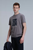 Nally Modern Grafik T- Shirt Vizon