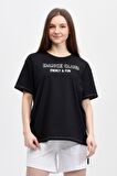 defy's KADIN BASKILI KISA KOLLU BİSİKLET YAKA OVERSIZE TİŞÖRT SİYAH - M