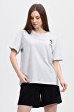 defy's KADIN ÖN VE SIRT BASKILI KISA KOLLU BİSİKLET YAKA OVERSIZE TİŞÖRT KAR MELANJ - XS