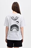defy's KADIN ÖN VE SIRT BASKILI KISA KOLLU BİSİKLET YAKA OVERSIZE TİŞÖRT KAR MELANJ - XS