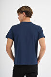 Erkek Lacivert %100 Pamuklu Standart Kalıp T-Shirt  