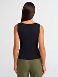 20868 DİLVİN KAYIK YAKA KOLSUZ TOP T-SHIRT
