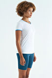 Beyaz V Yaka Standart Kalıp Kısa Kol Kadın Spor T-Shirt - 97268 | M
