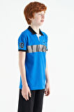Saks Şerit Baskı Detaylı Pola Yaka Standart Kalıp Erkek Çocuk T-Shirt - 11162 | 11-12 Yaş