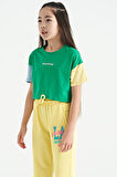Yeşil Yazı Baskılı O Yaka Düşük Omuzlu Oversize Kız Çocuk T-Shirt - 75130 | 11-12 Yaş
