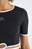 Siyah Bel Bağlama Detaylı O Yaka Standart Kalıp Dalgıç Kumaş Kadın Crop T-Shirt - 97266 | S