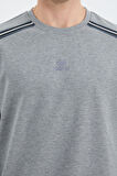 Gri Melanj O Yaka Omuz Şerit Detaylı Rahat Kalıp Erkek Sweatshirt - 88279