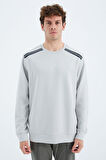 Taş O Yaka Omuz Şerit Detaylı Rahat Kalıp Erkek Sweatshirt - 88279 | S