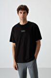 Siyah Pamuklu Kalın Yüzeyi Dokulu Oversize Fit  Baskılı Erkek T-Shirt - 88367