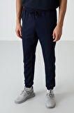İndigo Pamuklu Yumuşak Dokulu Comfort Fit Nakışlı Erkek Jogger - 82123 | XL