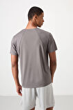 Koyu Gri Polyester Nefes Alan Dokulu İnce Esnek Standart Fit Erkek Performans T-Shirt - 88391