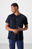 Lacivert Polyester Nefes Alan Dokulu İnce Esnek Standart Fit Erkek Performans T-Shirt - 88390
