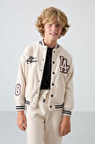 Bej Kalın Yumuşak Dokulu Standart Fit Nakışlı Polar Erkek Çocuk Kolej Ceket - 11227
