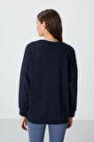 İndigo Kompakt Pamuklu Kalın Pürüzsüz Dokulu O Yaka Oversize Fit Kadın Sweatshirt - 97288