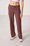Kahverengi Yumuşak Dokulu Cepli Ön Dikiş Detaylı Kadın Palazzo Pantolon - 94670