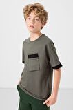 Haki Pamuklu Yumuşak Dokulu Oversize Cep Detaylı Erkek Çocuk T-Shirt - 11295