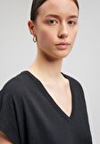Mavi V Yaka Siyah Basic Tişört 1612380-900