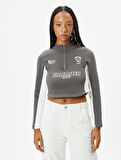 Yarım Fermuarlı Crop Sweatshirt Dik Yaka Renk Bloklu Baskılı Dar Kalıp