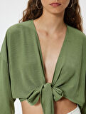 Crop Üst V Yaka Bağlama Detaylı Oversize Kimono Kol