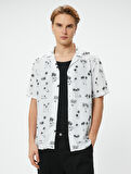 Yazlık Gömlek Palmiye Desenli Kısa Kollu Devrik Yaka Viskon