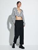 Kapşonlu Crop Bluz V Yaka 