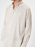 Uzun Kollu Düğmeli Yaka Çizgili Slim Fit Gömlek