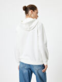 Oversize Kapüşonlu Sweatshirt Cep Detaylı Kedi Nakışlı