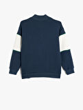 Sweatshirt Dik Yaka Yarım Fermuarlı Baskı Detaylı Uzun Kollu