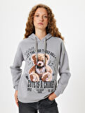 Oversize Kapüşonlu Sweatshirt Ayı Baskılı Sloganlı Şardonlu