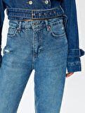 Standart Bel Düz Paça Yıpratılmış Kot Pantolon - Straight Fit Jeans