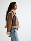 Koton X Zeynep Bastık - Suni Deri Crop Oversize Biker Ceket Yakası Peluş Detaylı